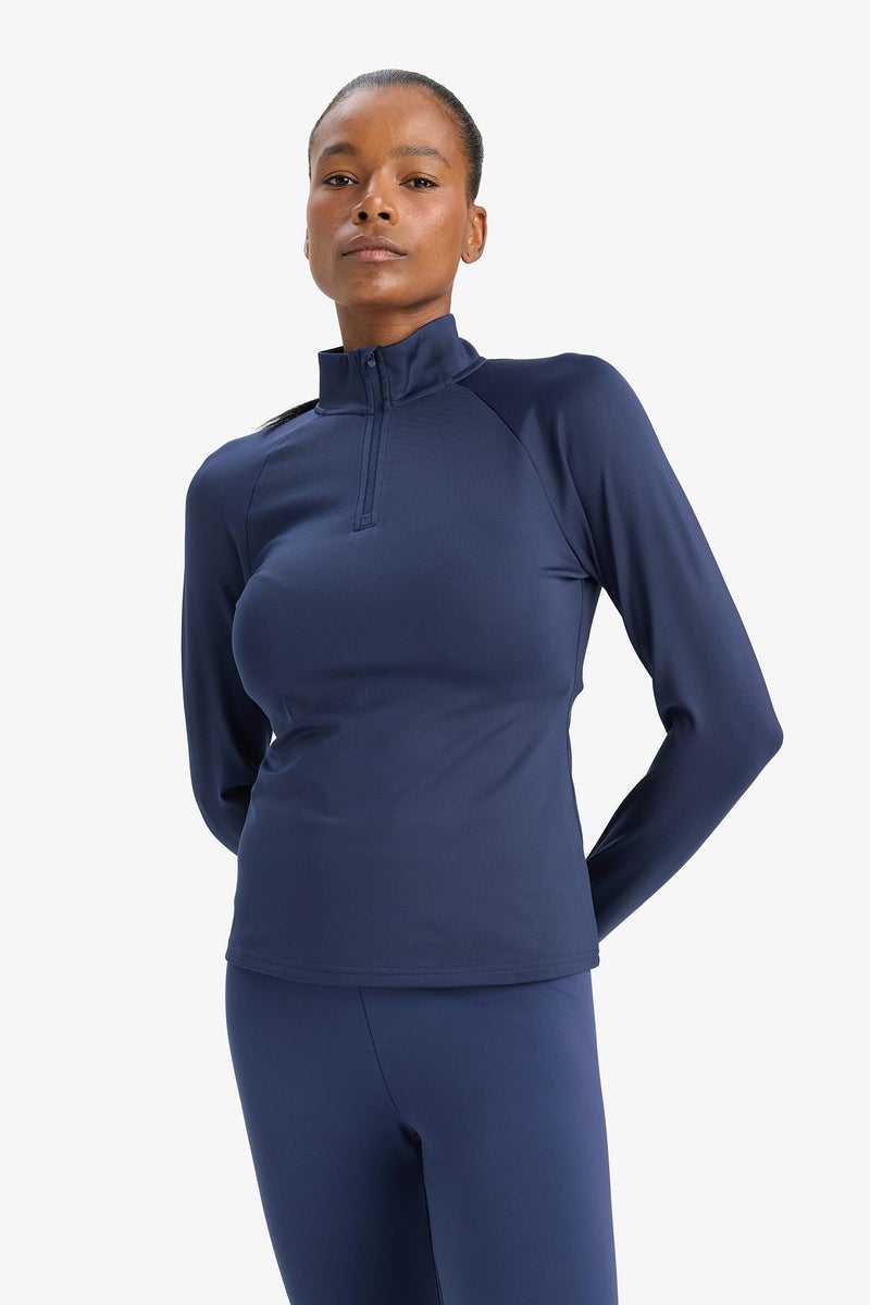 ديفاكتو تيشيرت رياضي كم طويل ببطانة ناعمة قصة عادية من DeFactoFit - Image 5